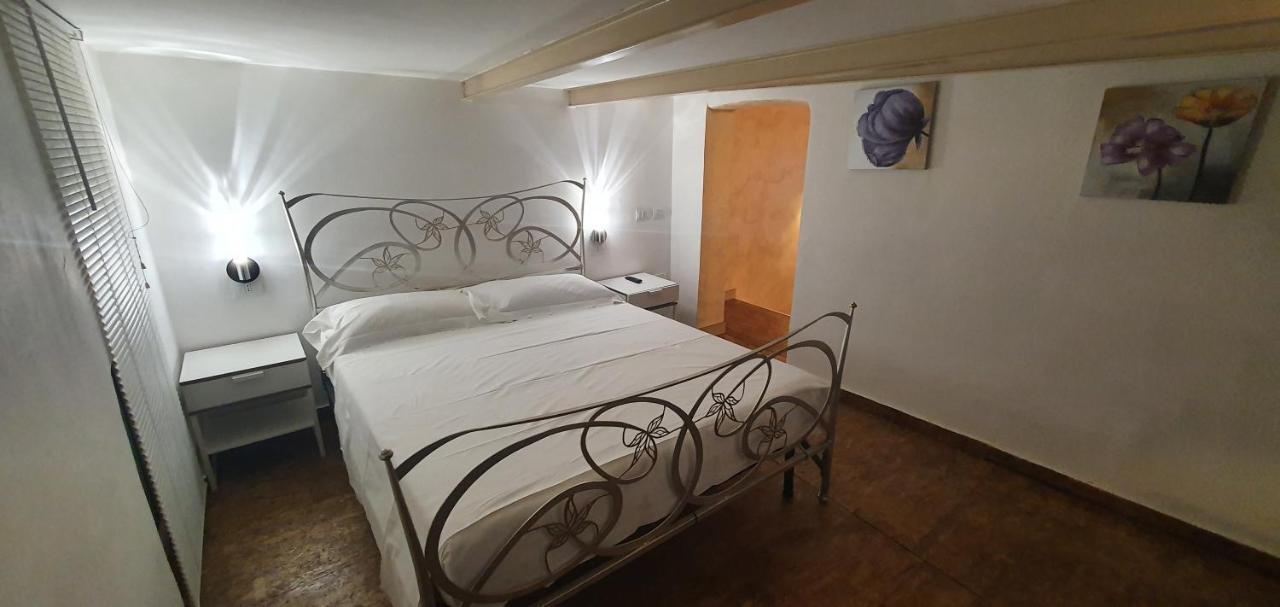 Da Marieddu Indipendente In Centro Citta Apartment *